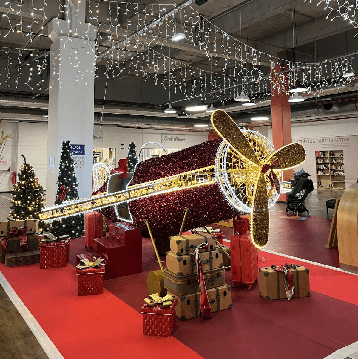 Service Parking - L'Usine Mode & Maison